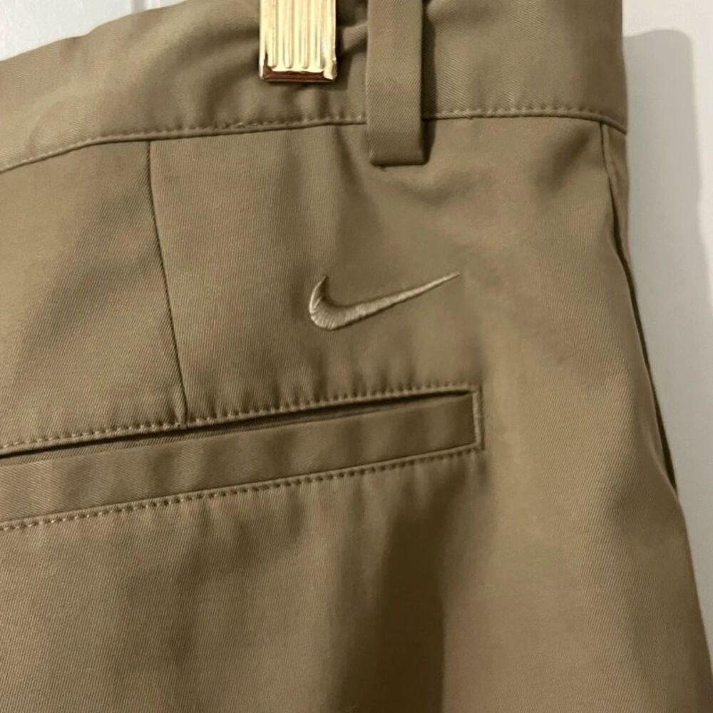 Nike Golf Tour Performance Dri-FIT Pants Mens 32x34 Khaki Vented Cuffs Stretch
